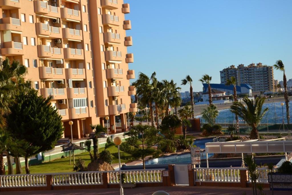 Apartamentos Turisticos Puerto Tomas Maestre 라망가델마르메노 외부 사진