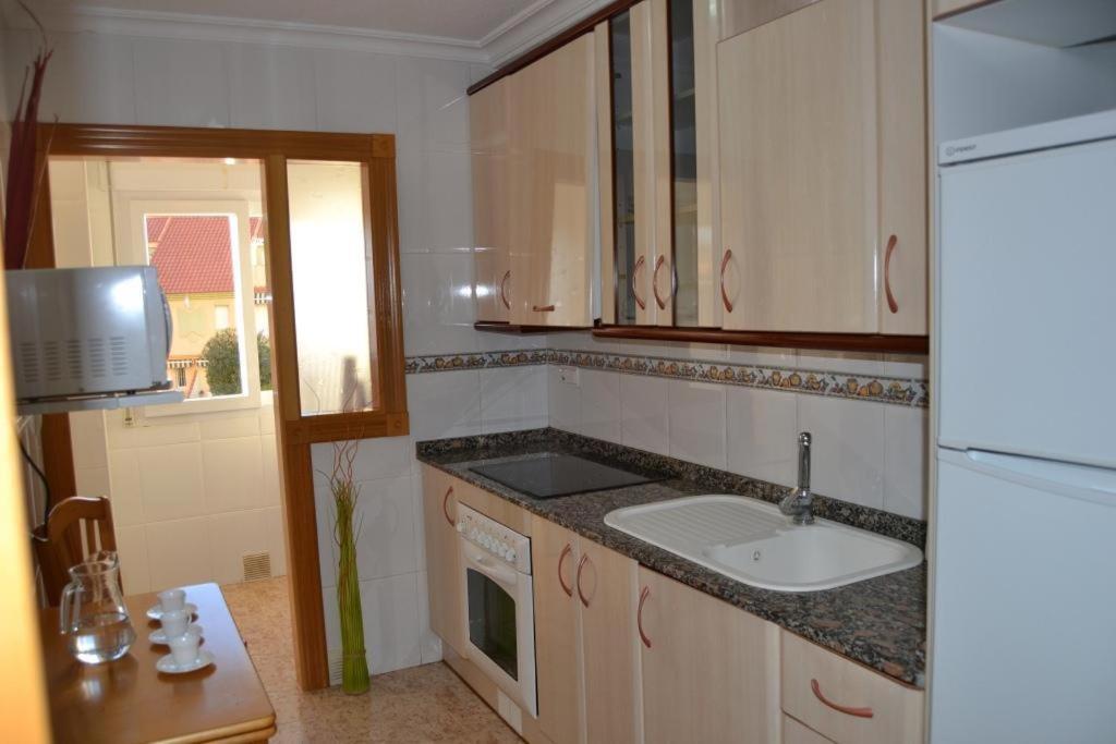 Apartamentos Turisticos Puerto Tomas Maestre 라망가델마르메노 외부 사진