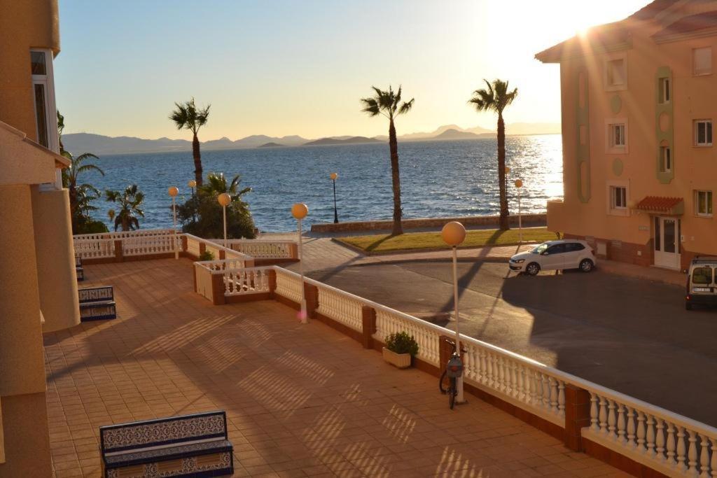 Apartamentos Turisticos Puerto Tomas Maestre 라망가델마르메노 외부 사진